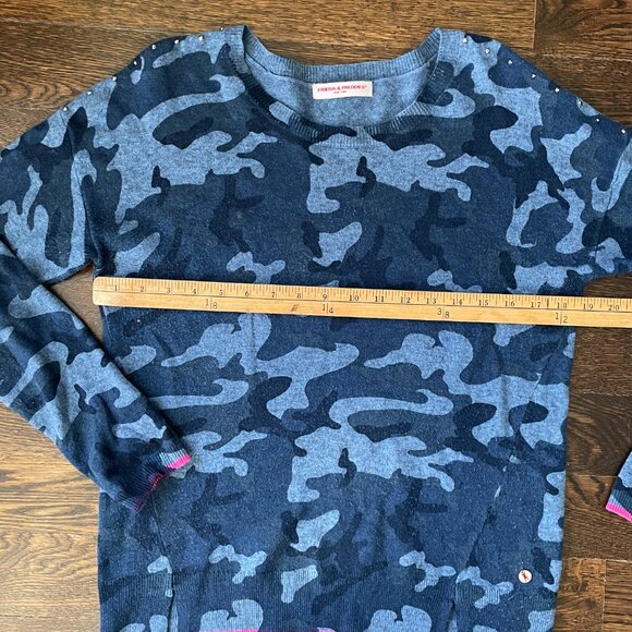 Frieda & Freddies New York Blue Camo Crew Neck Sweater-Medium - Picture 8 of 9